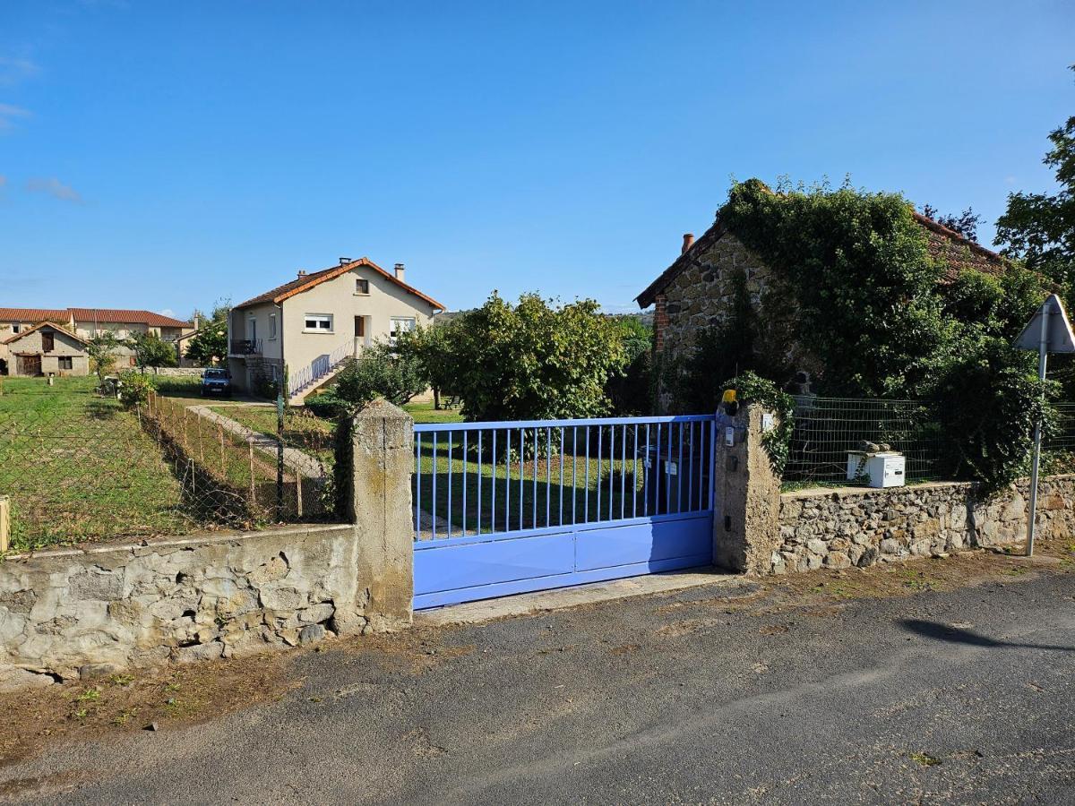 La Bourzede Apartamento Langeac Exterior foto